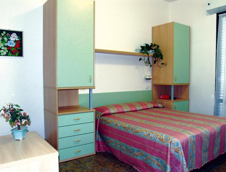 Hotel Basilea Bellaria-Igea Marina Pokoj fotografie
